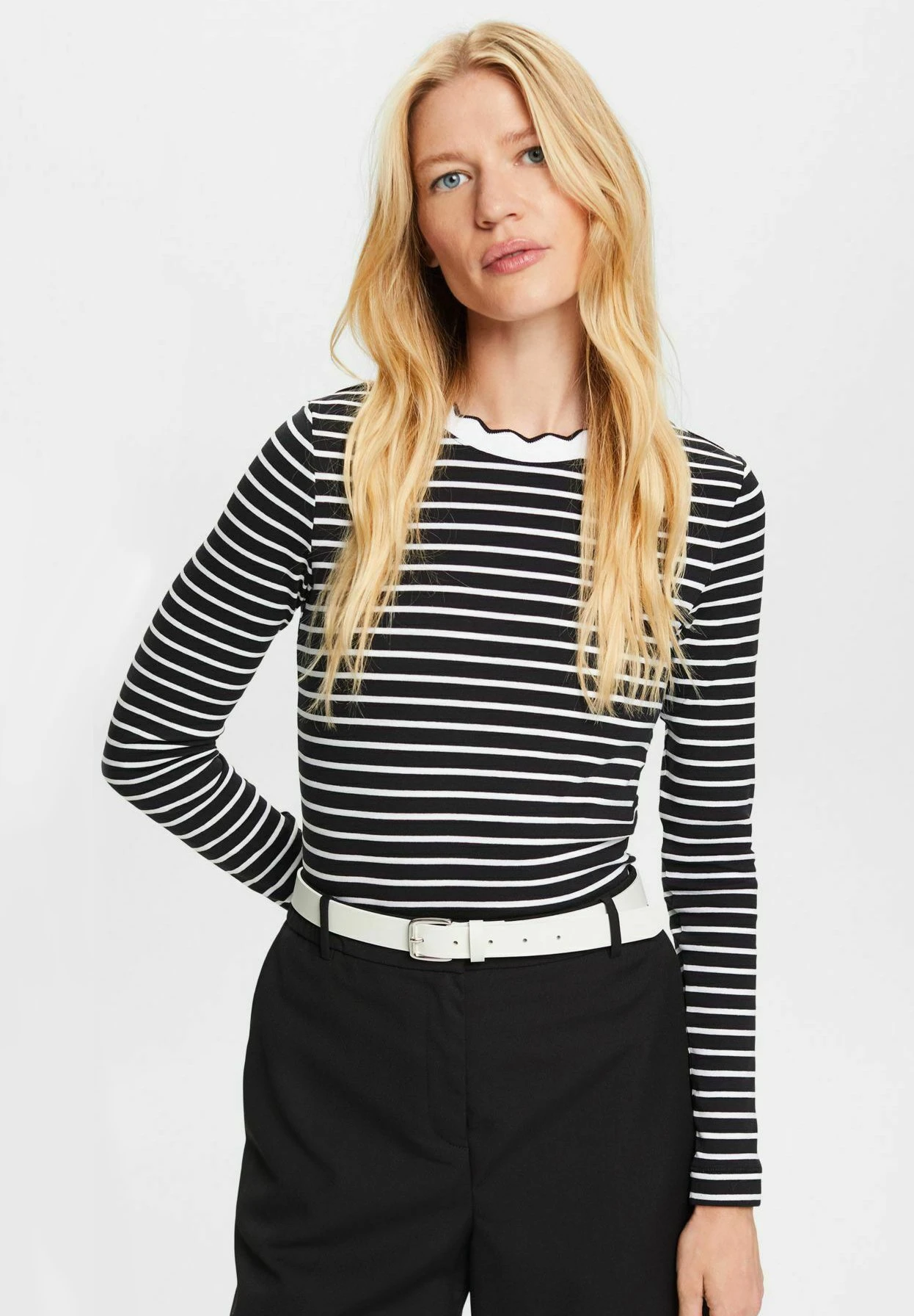 ESPRIT Muschelkante Am Ausschnitt - Longsleeve - Black