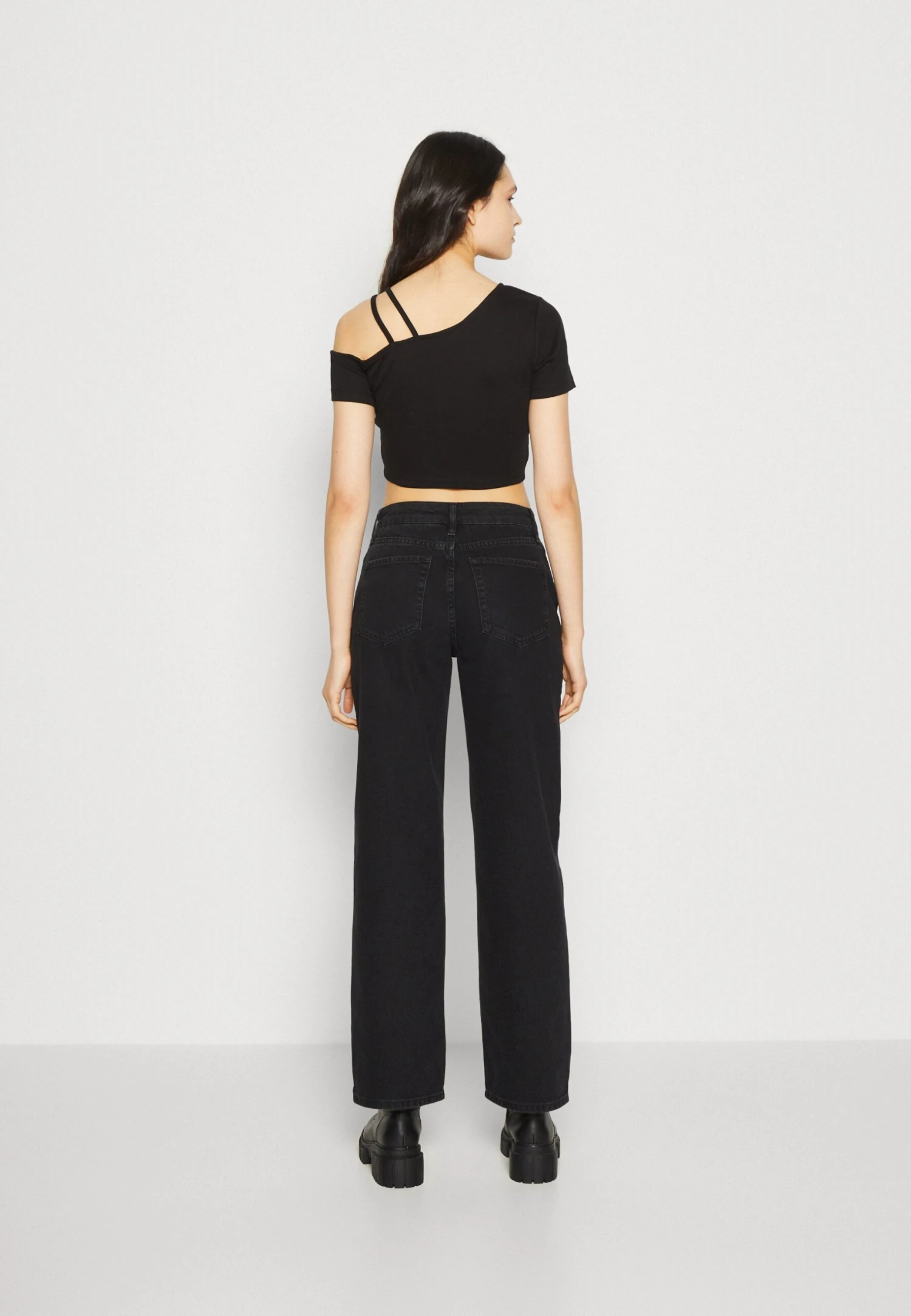 Even&Odd Relaxed Fit Jeans - Black Denim - Image 3