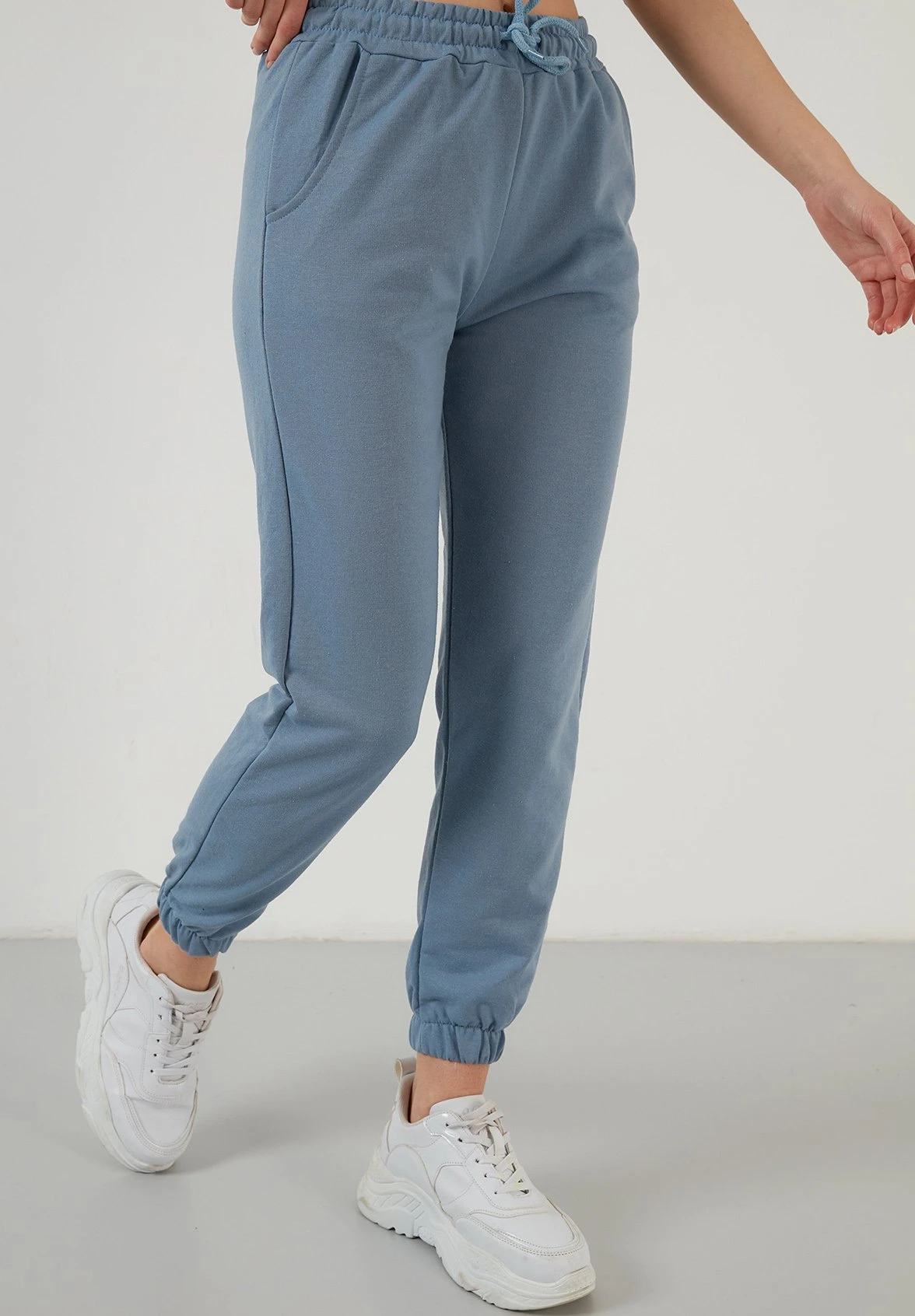 LELA Slim Fit - Trainingsbroek - Baby Blue - Image 4