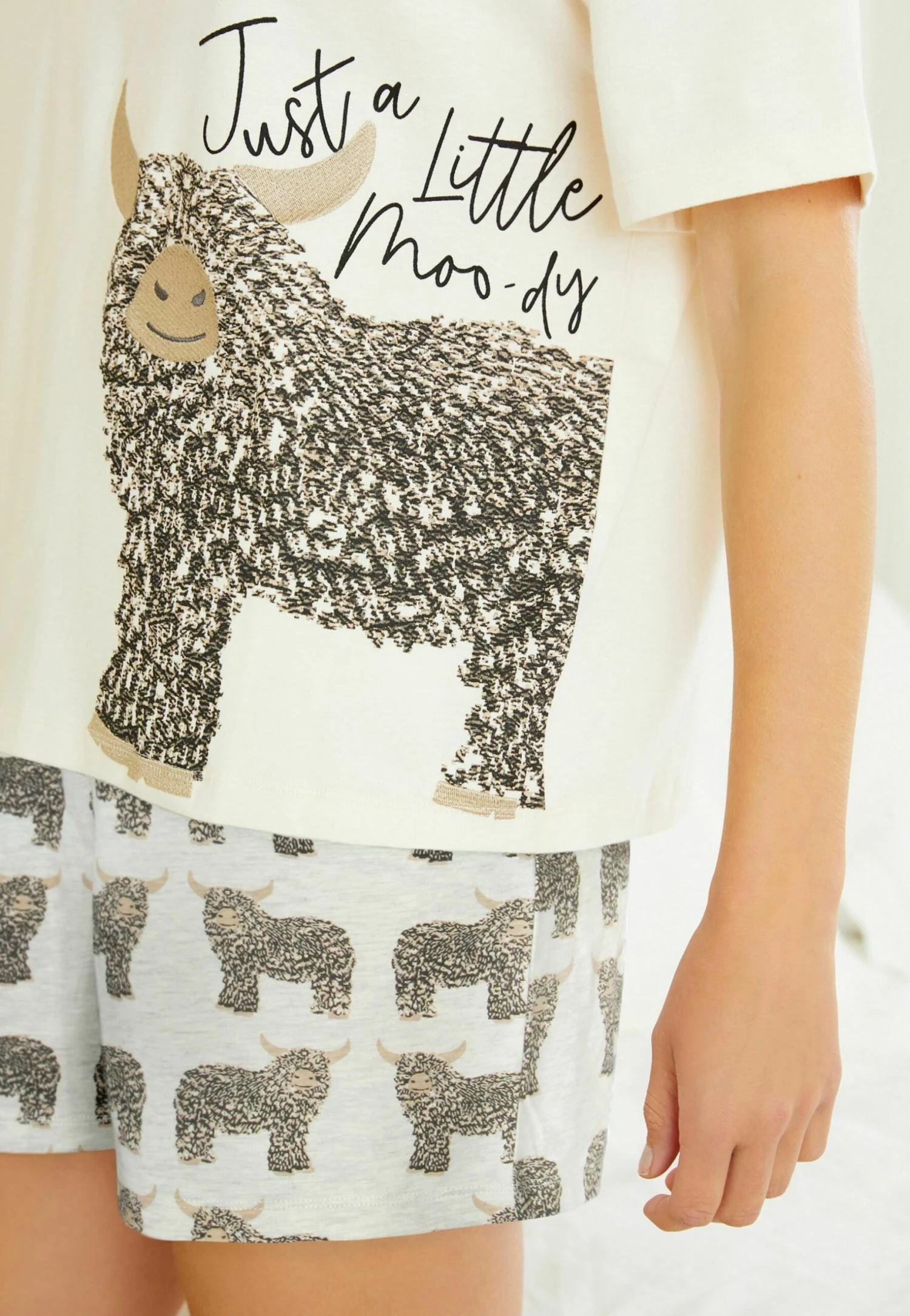 Next Hamish The Highland Cow Short Set Standard - Pyjama - Ecru - Image 3