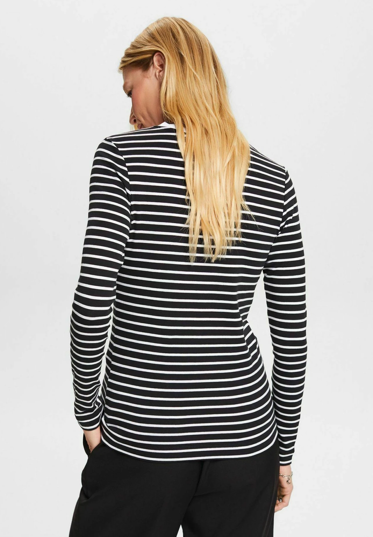 ESPRIT Muschelkante Am Ausschnitt - Longsleeve - Black - Image 3