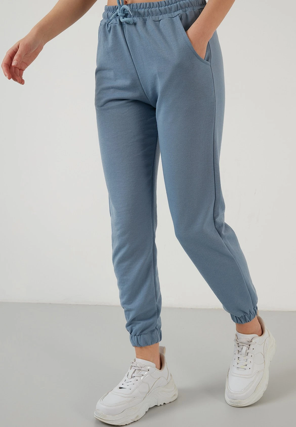 LELA Slim Fit - Trainingsbroek - Baby Blue - Image 3