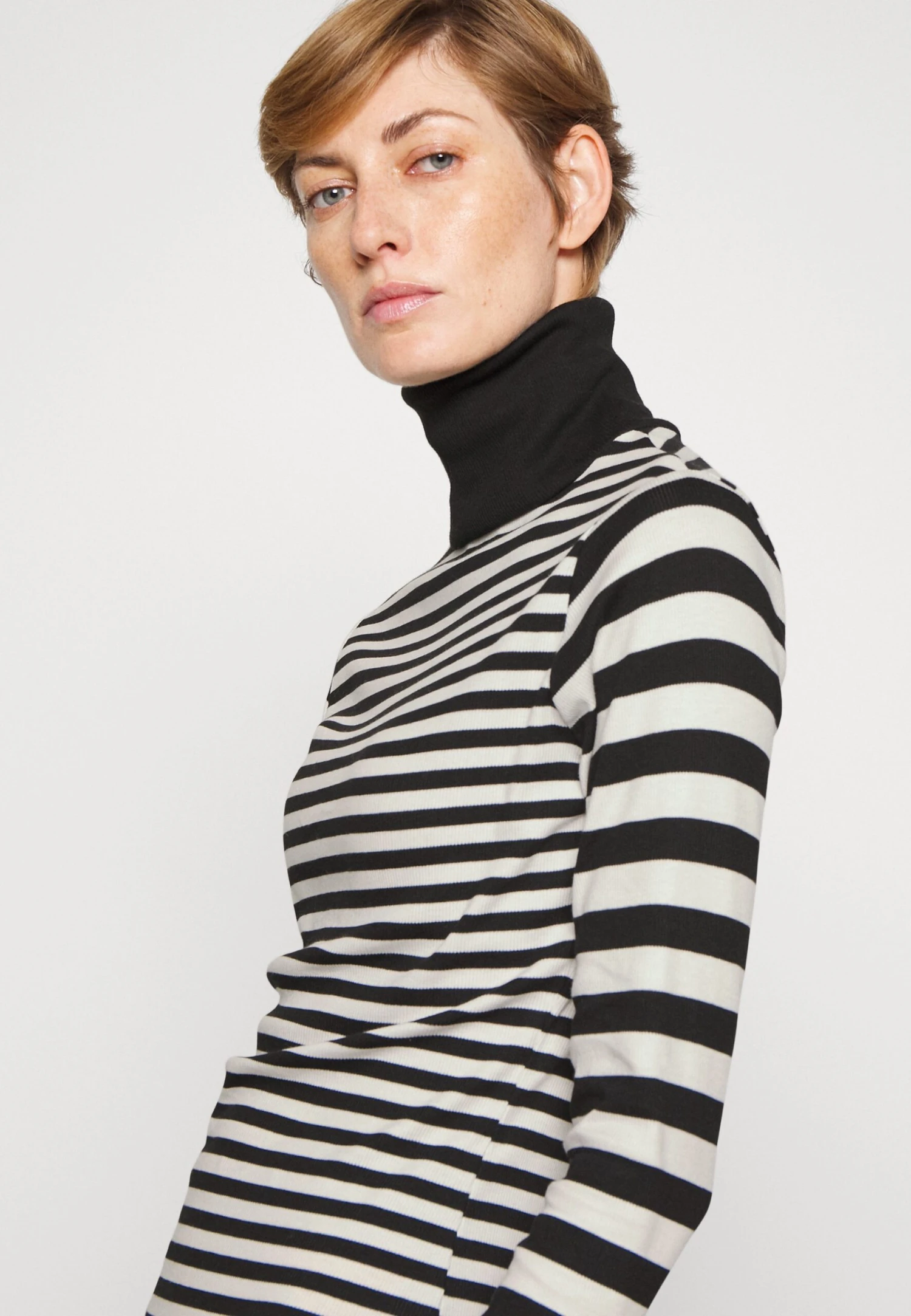 Leon Long Sleeve - Longsleeve - Zebra - Image 4