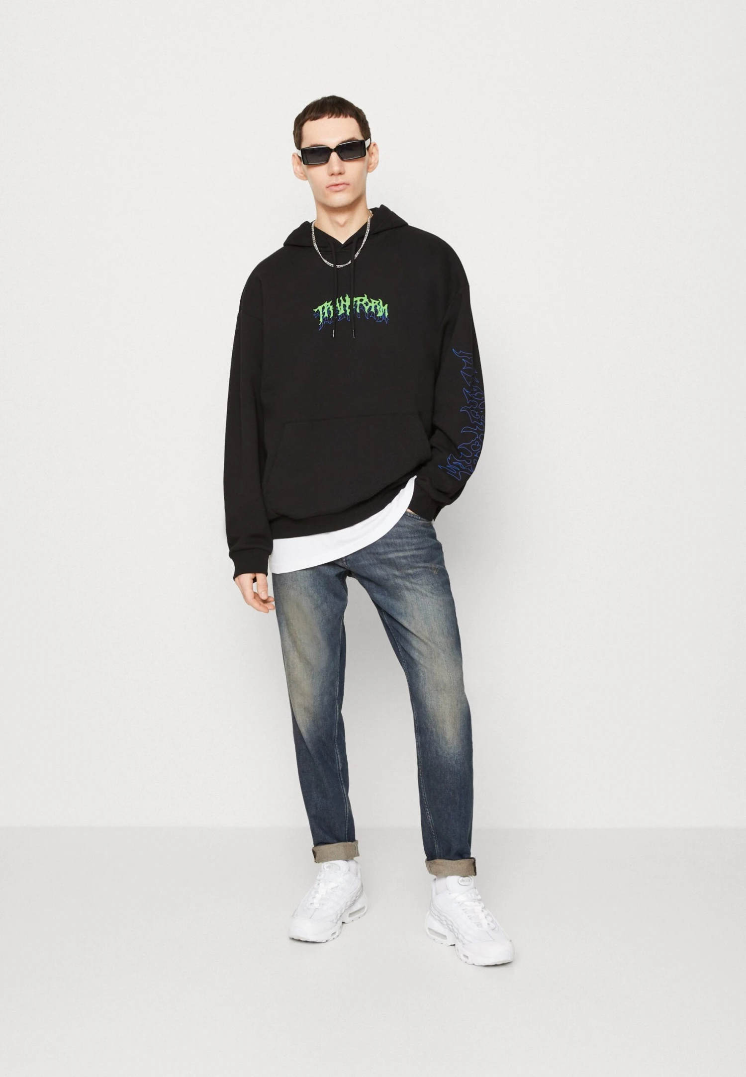 YOURTURN Transform Unisex - Sweater - Black - Image 2