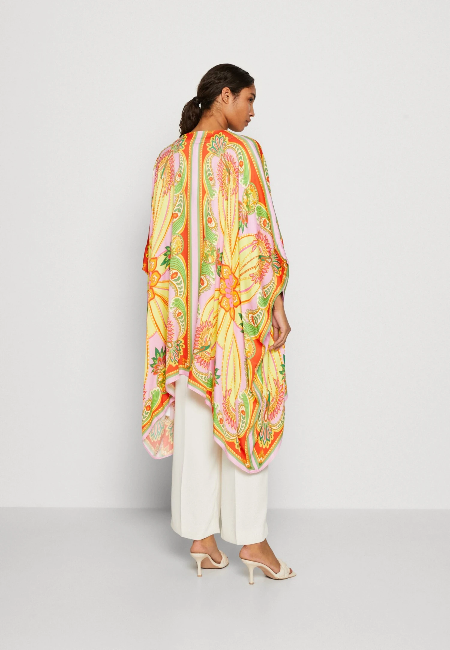 Farm Rio Beach Toucans Scarf Kimono - Lichte Jas - Multicolor - Image 3