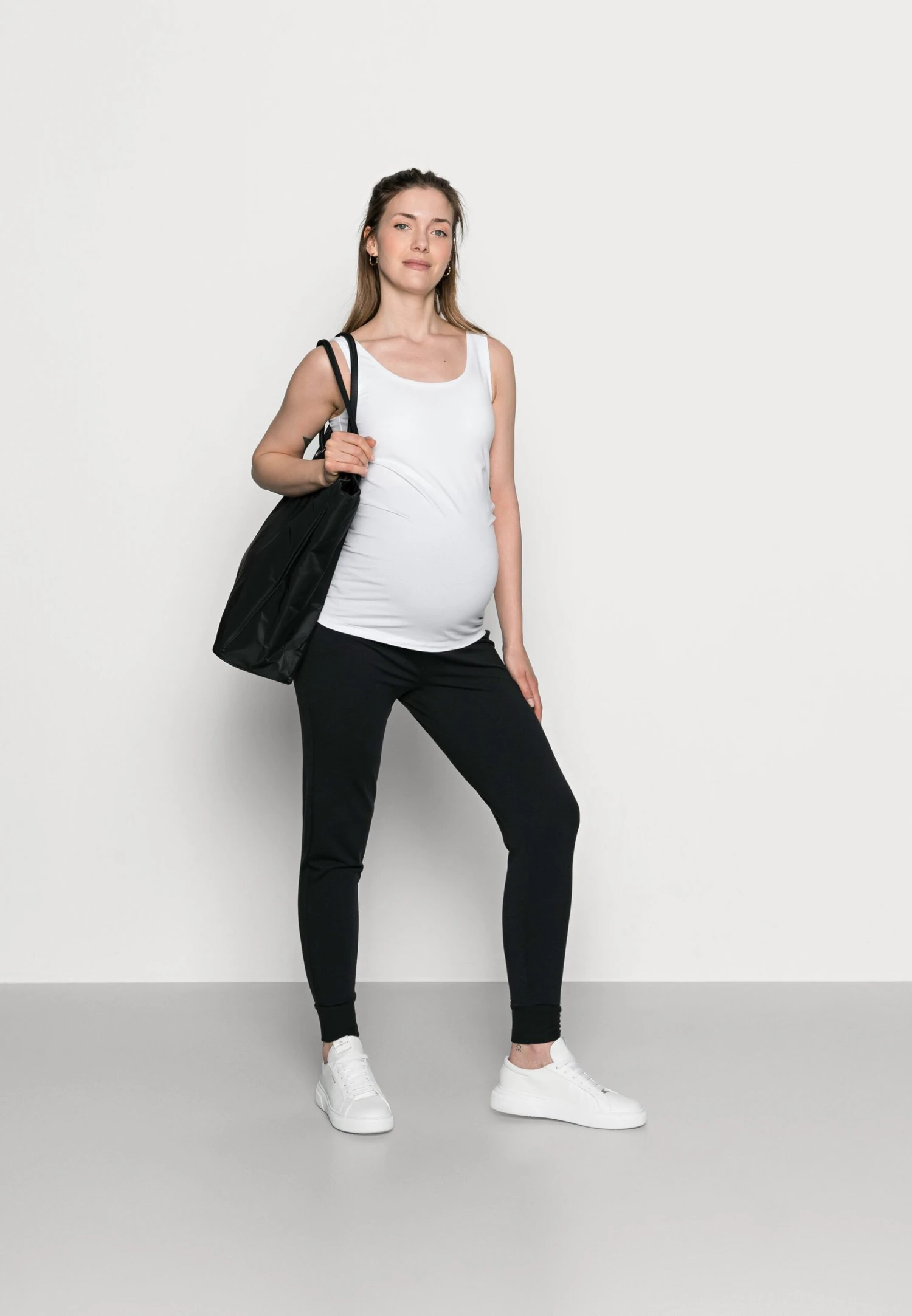 Trainingsbroek - Black - Image 2