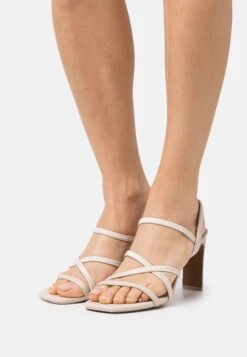 Call It Spring Jazz - Sandalen - Bone