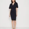 Wal G Ronny Cape Midi - Jerseyjurk - Navy Blue
