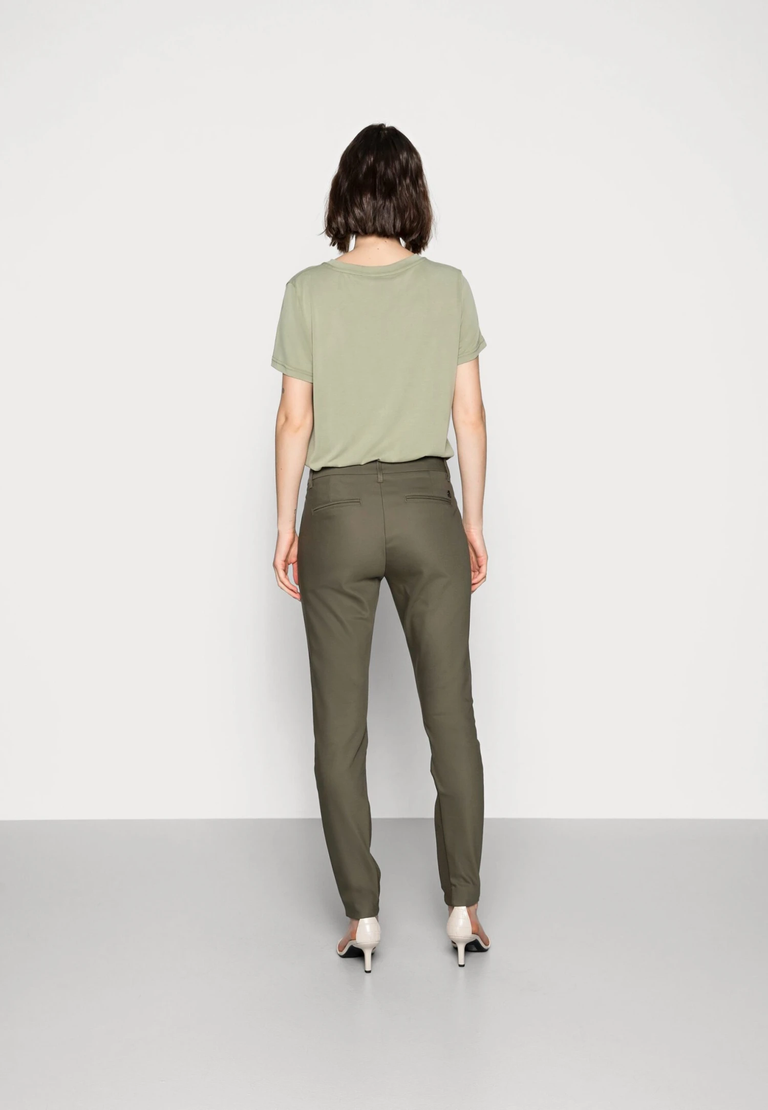 Mos Mosh Blake Night Pant Sustainable - Chino - Grape Leaf - Image 3